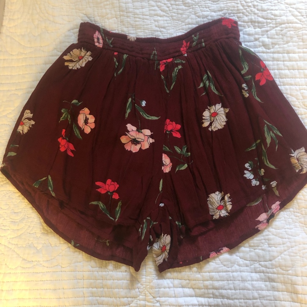 Flowy Hollister Shorts